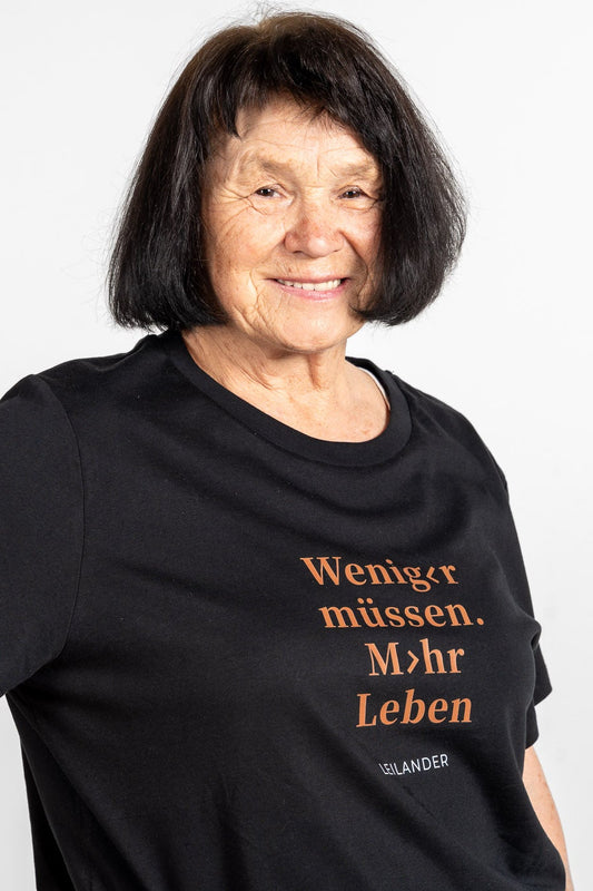 Damen | Black T-Shirt | Weniger müssen. Mehr Leben