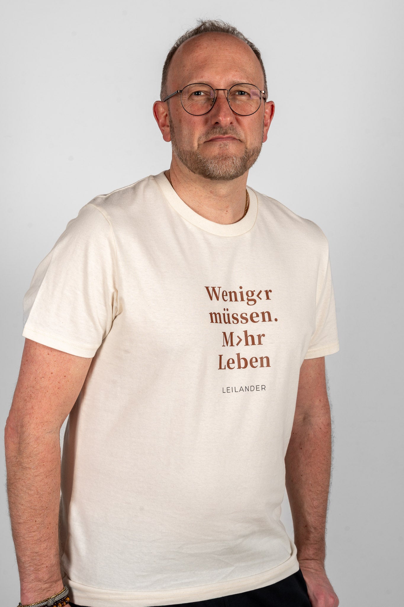 Klassik | Natural T-Shirt | Weniger müssen. Mehr Leben